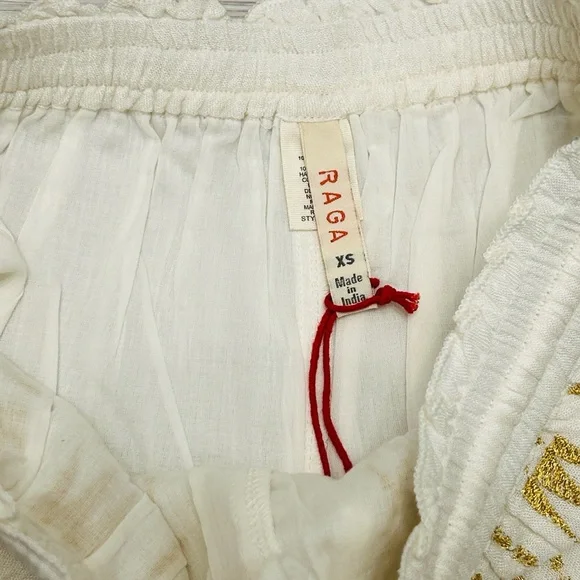 🌼 Boho Gold Foil Embroidered Crop Top & Shorts Set XS NWT - Picture 9 of 14